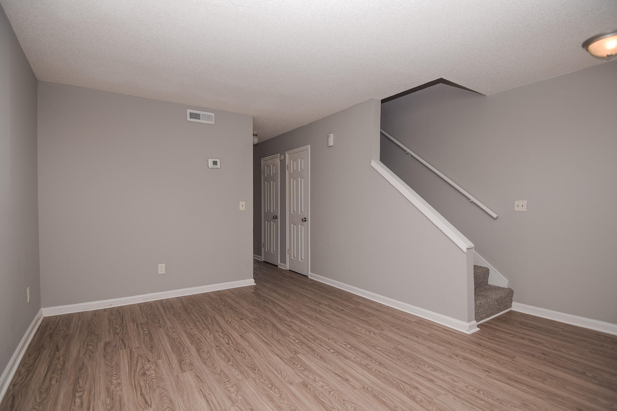7655 Hunters Ridge Ln – photo 2