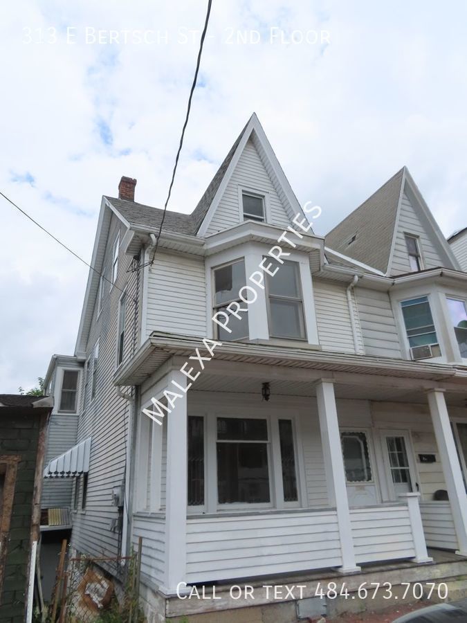 313 E Bertsch St – photo 1