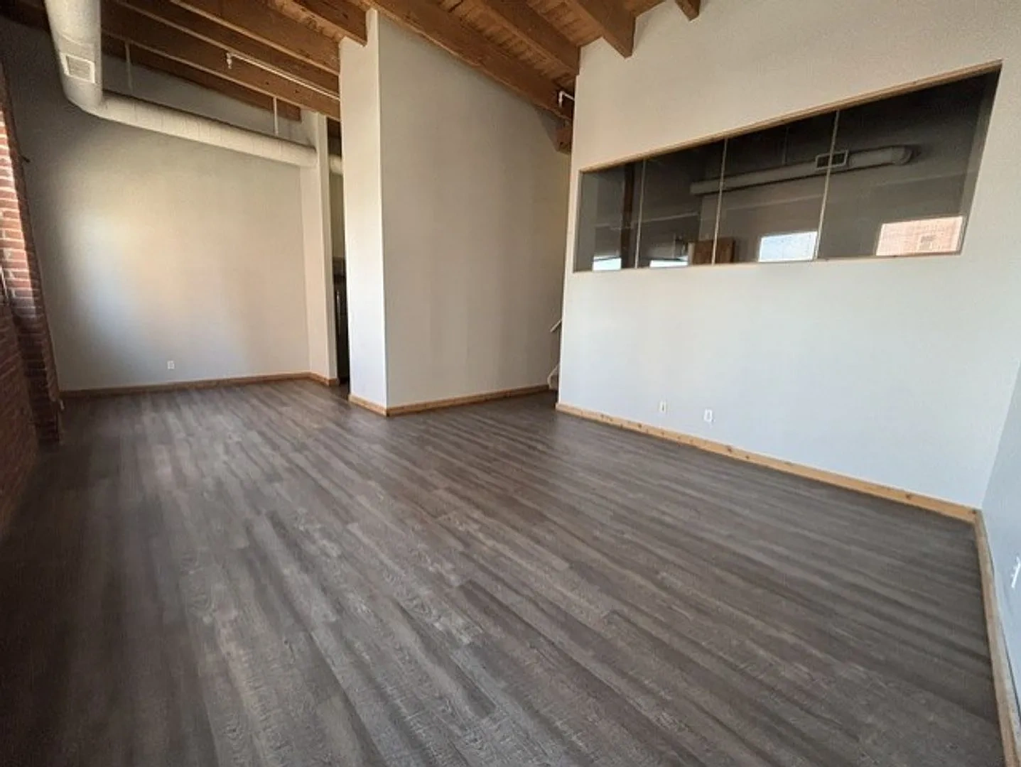 Bridgeview Apartments – photo 1