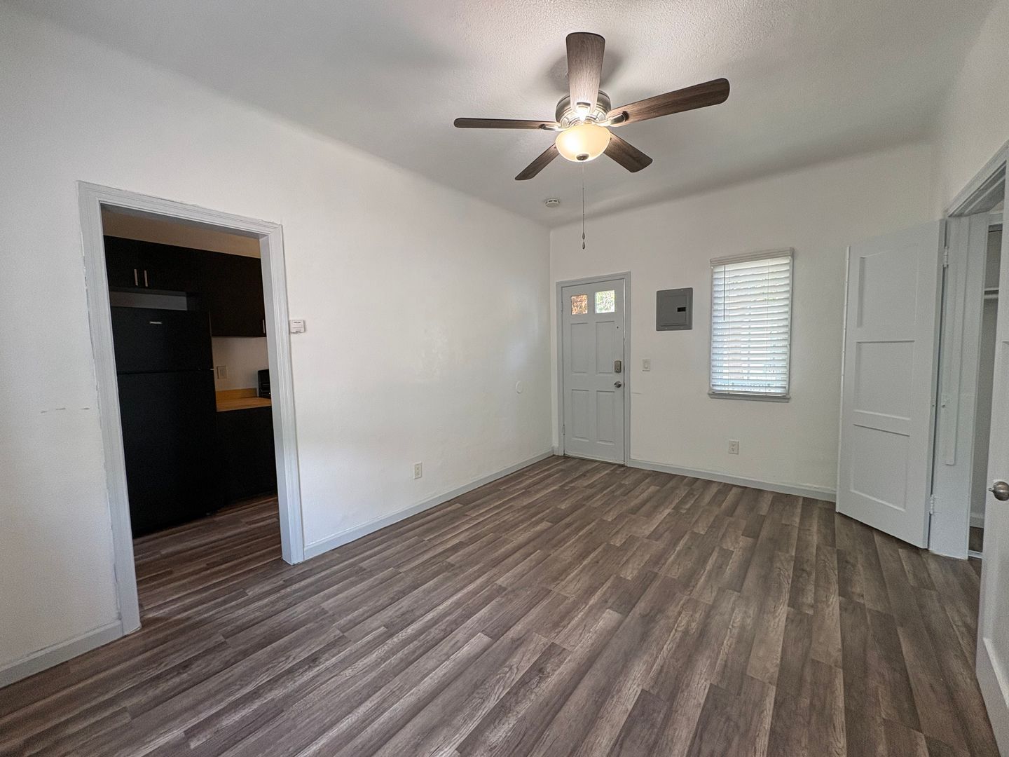 1000 Redondo Ave unit Unit 1 – photo 4