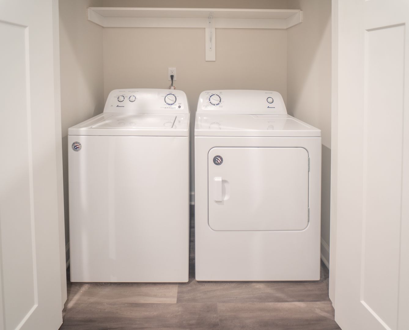 812 50th St unit 204 – photo 2