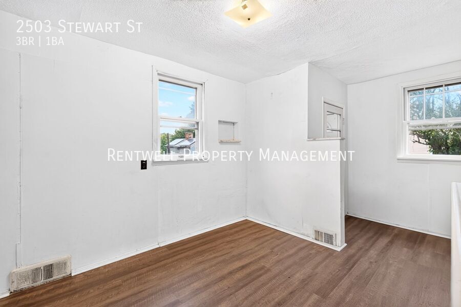 2503 Stewart St – photo 3