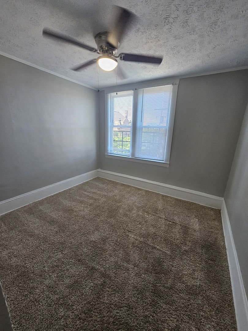 12022 Mayfield Rd unit Unit 12 – photo 5