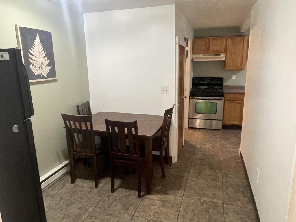 355 W Larwill St – photo 3