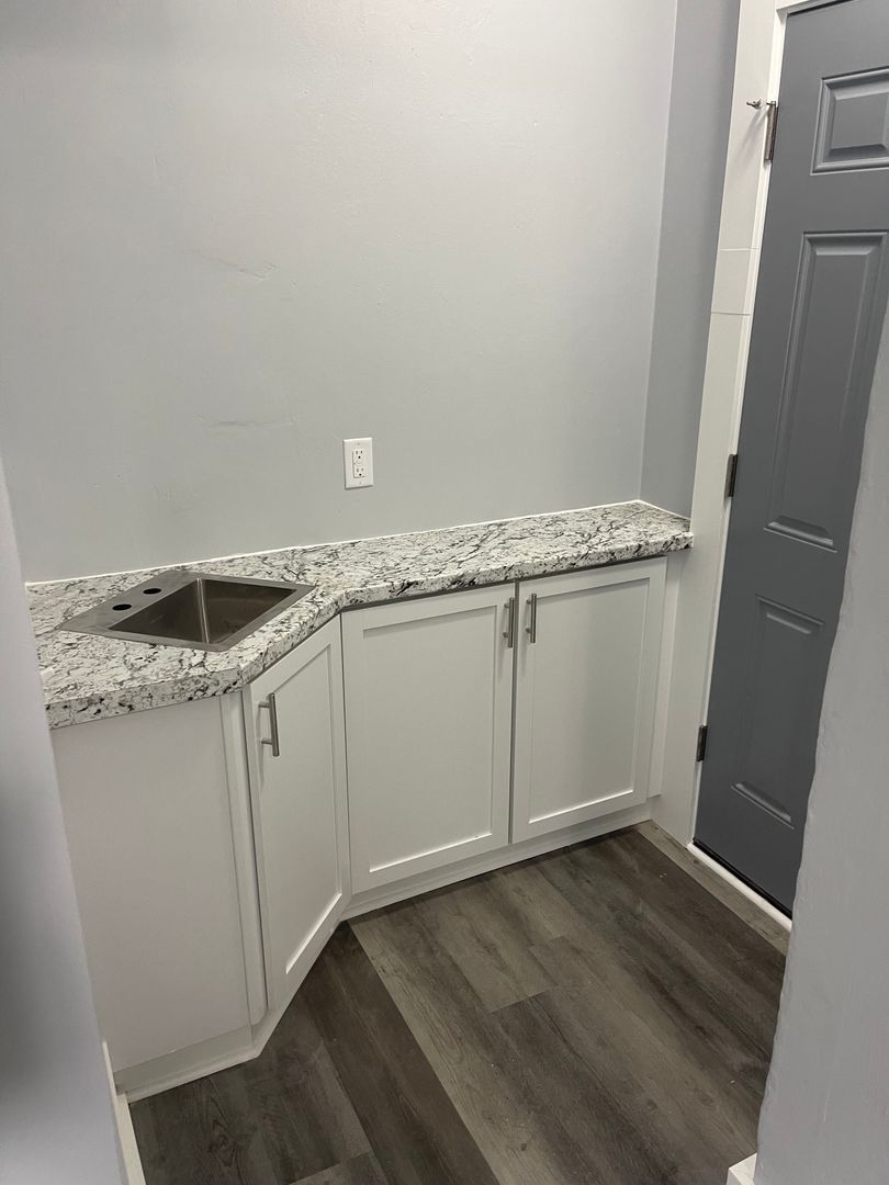 2007 Washington Ave unit 9 – photo 2