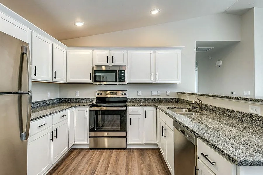 The Peninsula Apartments – photo 1