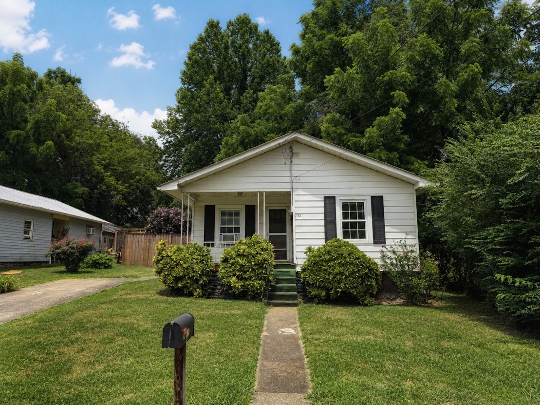 232 Meadow St – photo 2