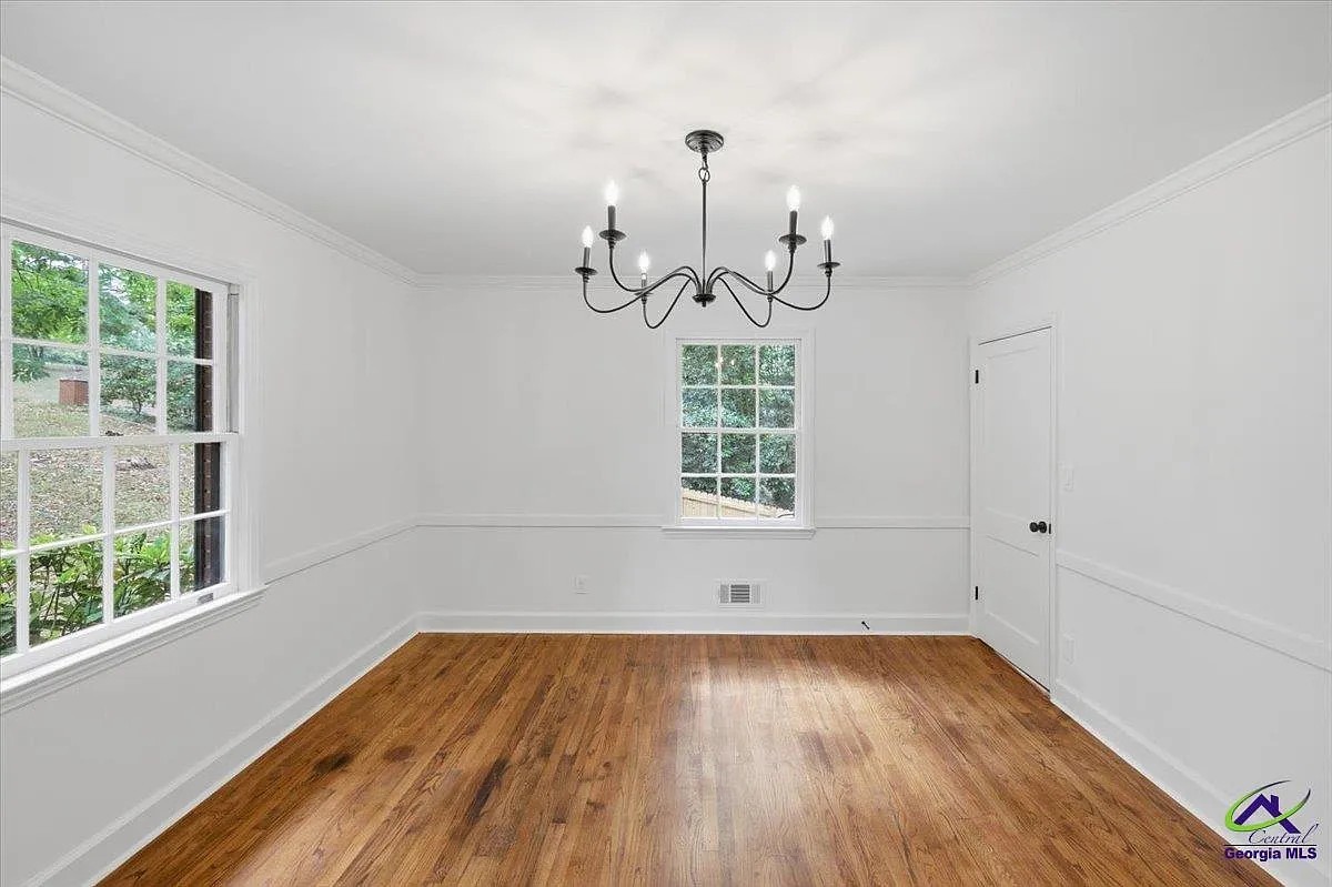 1320 Briarcliff Rd – photo 5