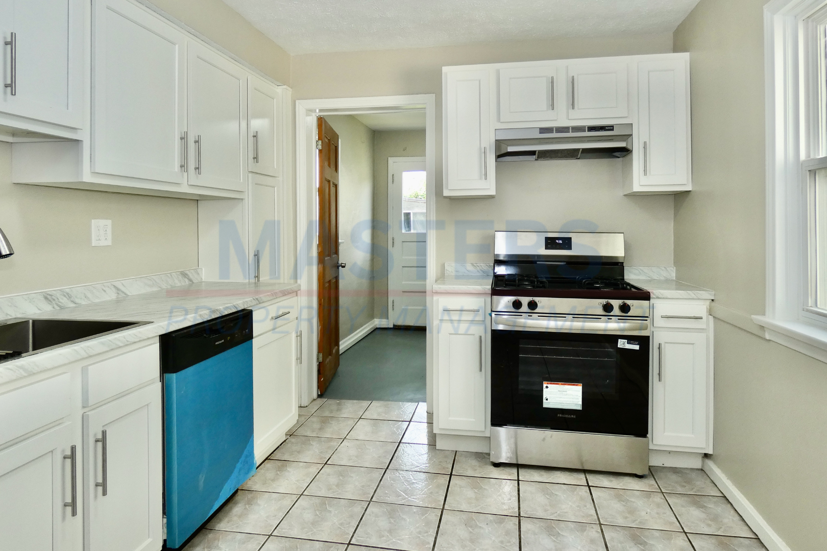 5133 Adella St – photo 3