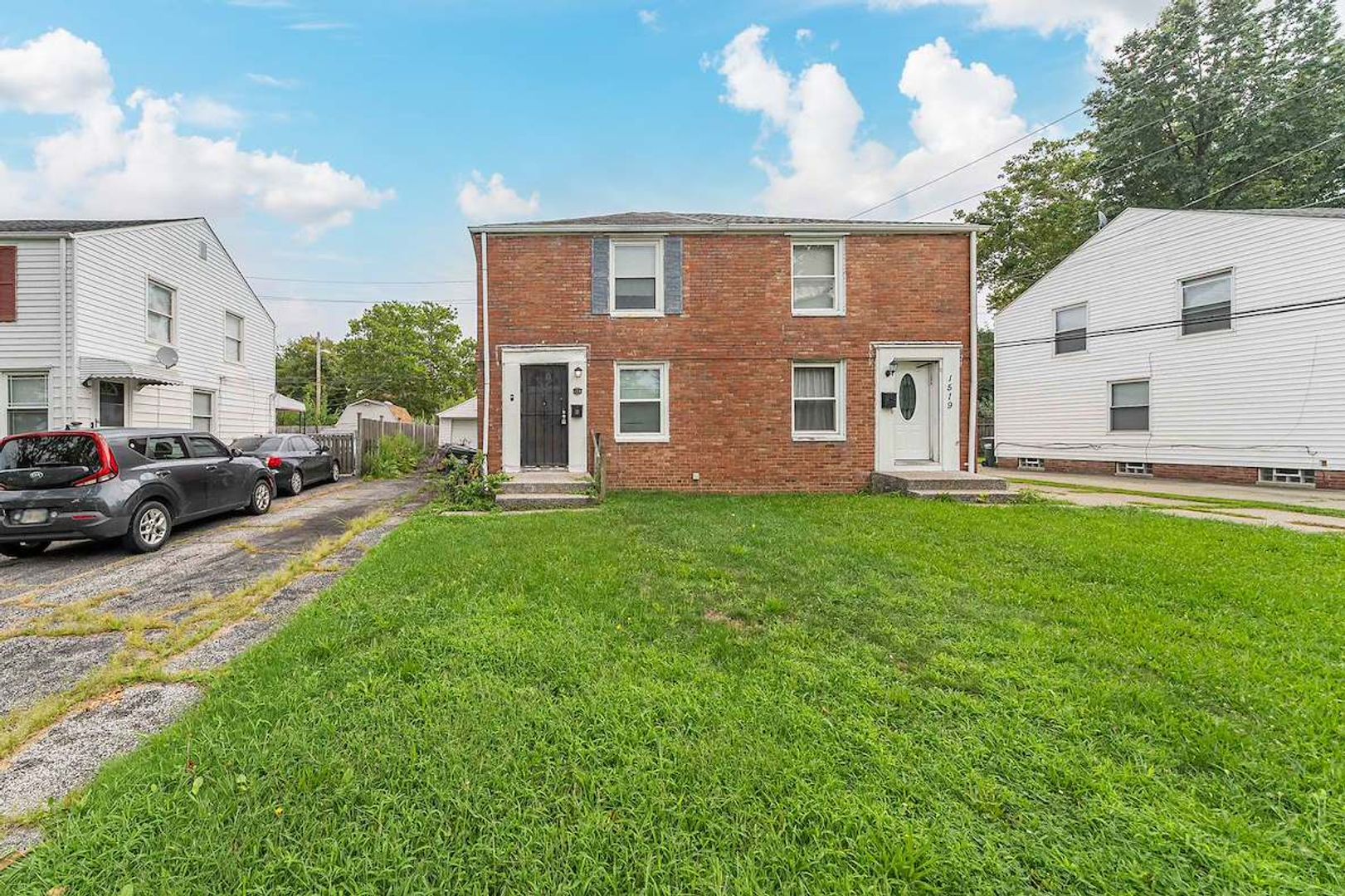 1517 E 256th St – photo 1