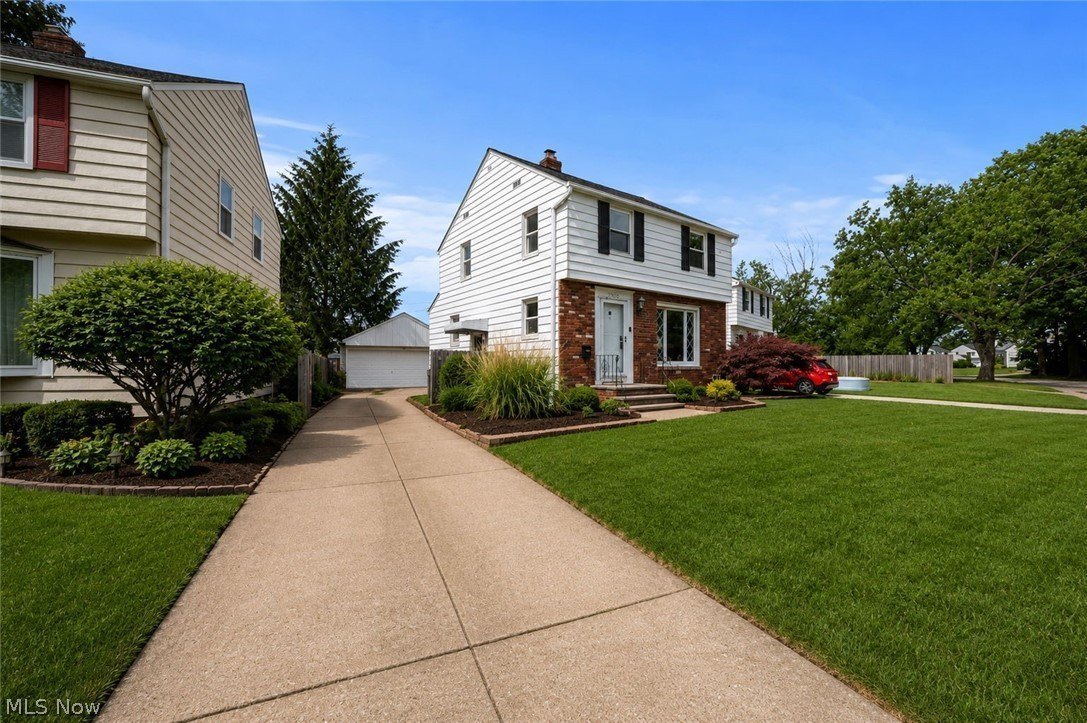 7906 Kenton Ave – photo 2