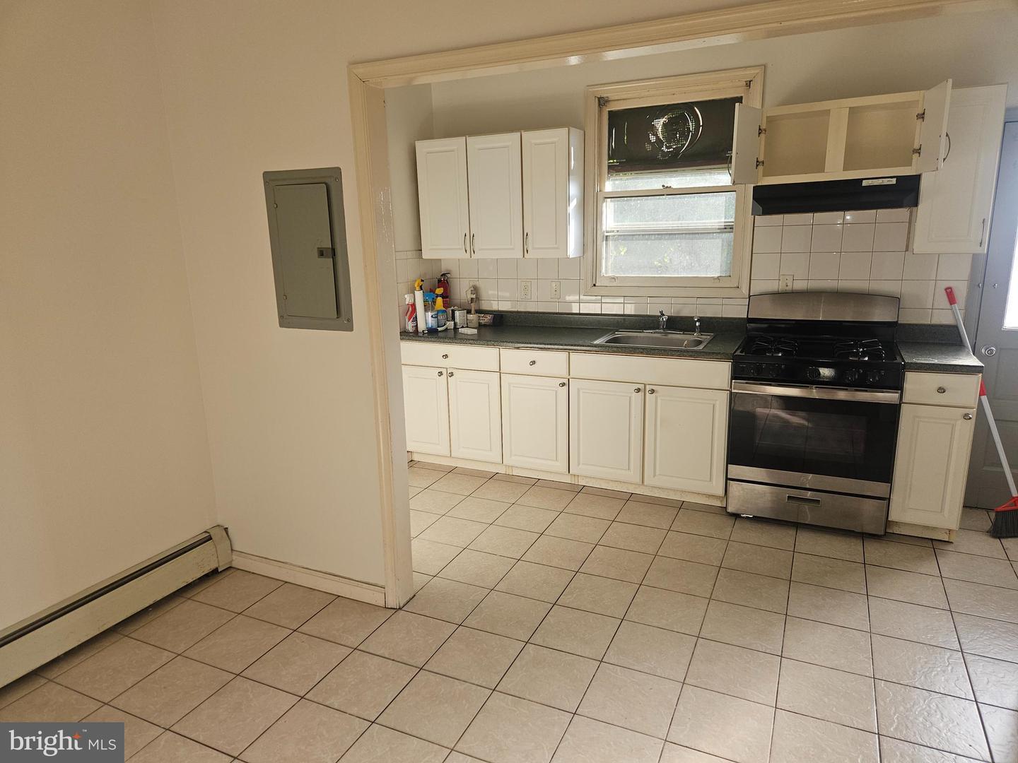 106 N 11th St – photo 5