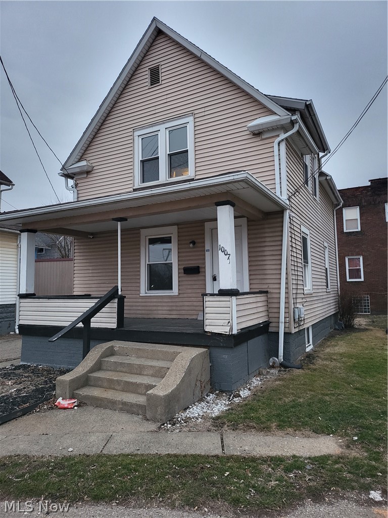 1007 Dewalt Ave NW – photo 2
