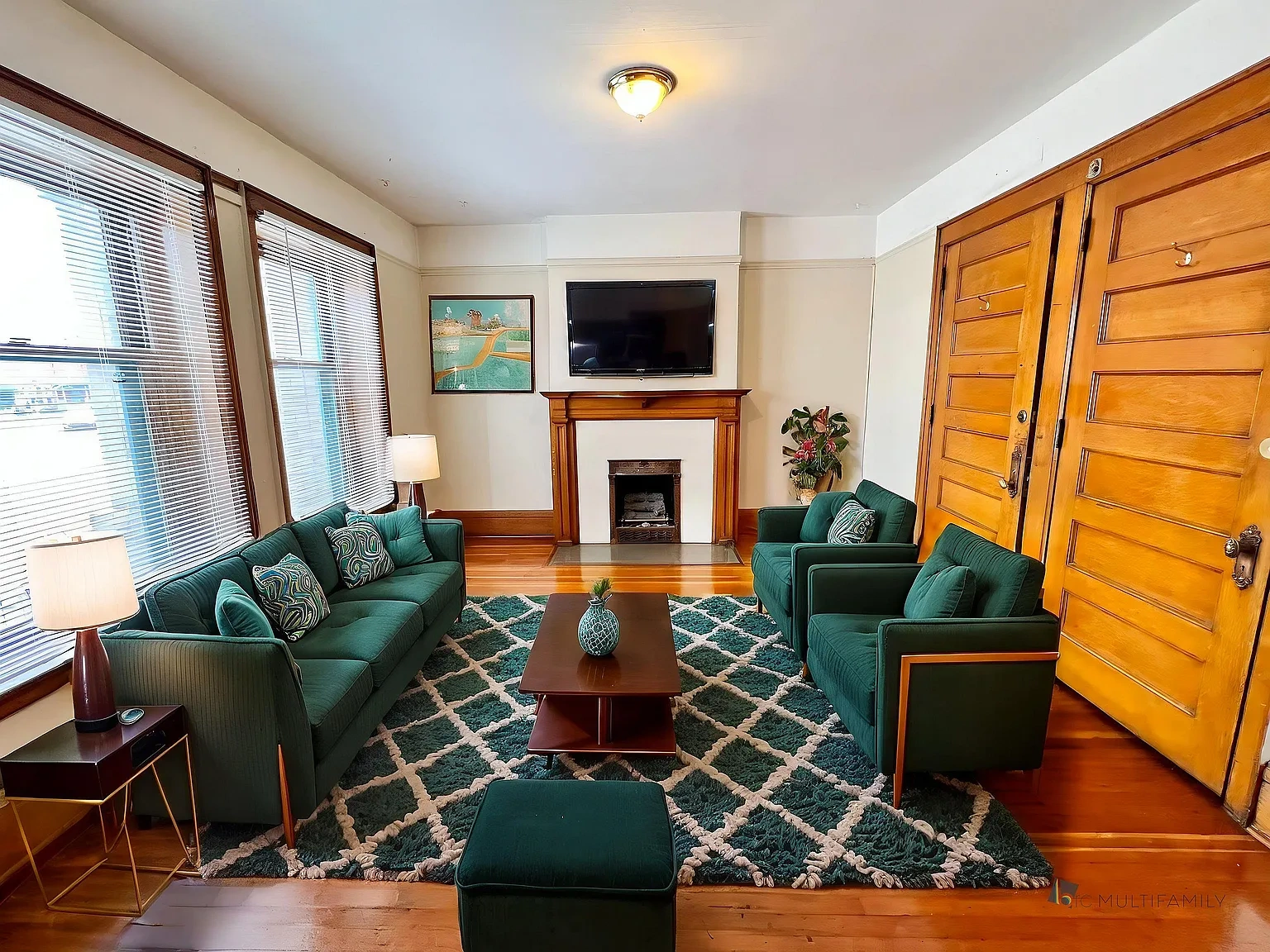 Cross Apartments – photo 4
