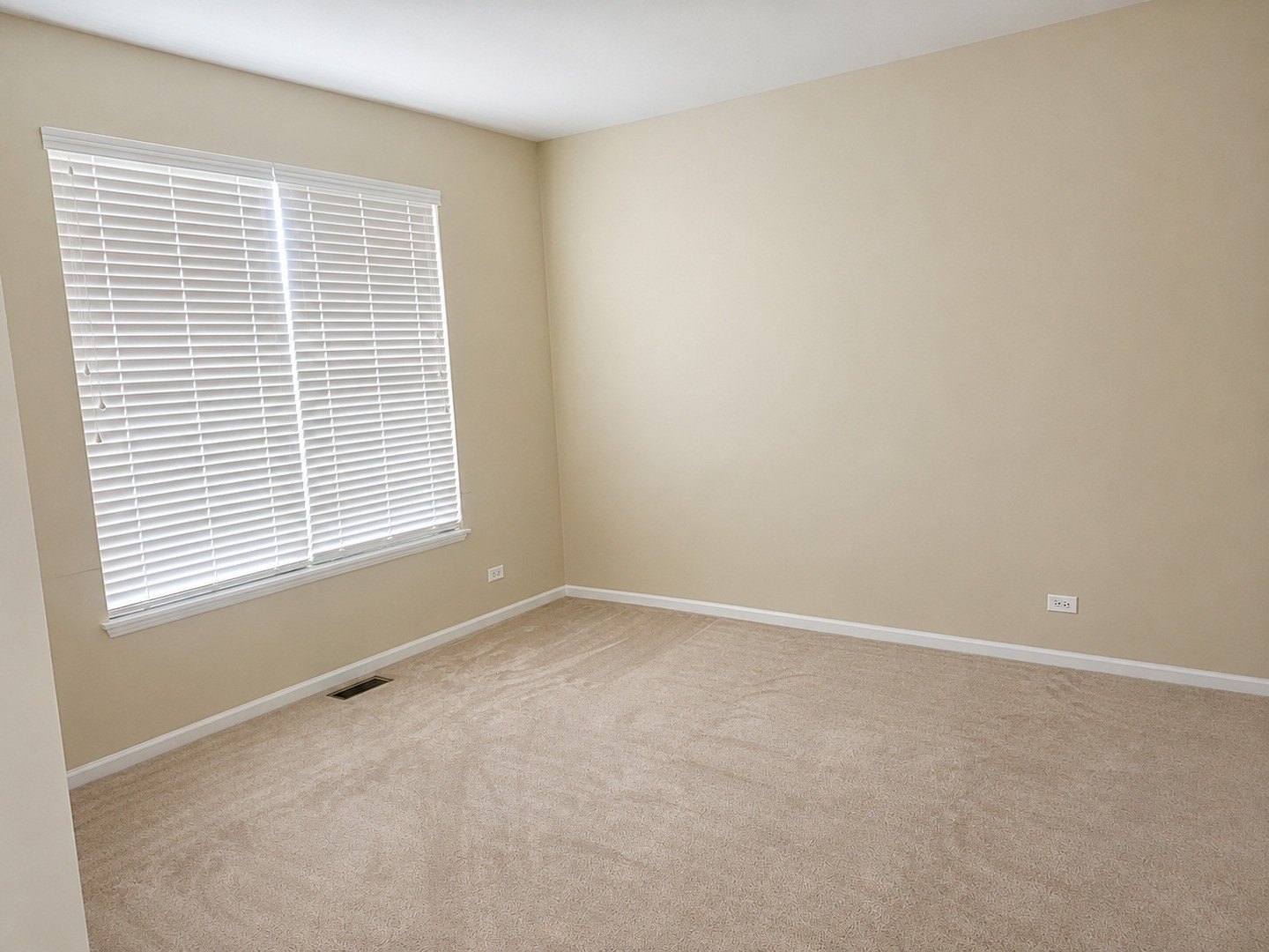 388 Toccoa Ln – photo 3