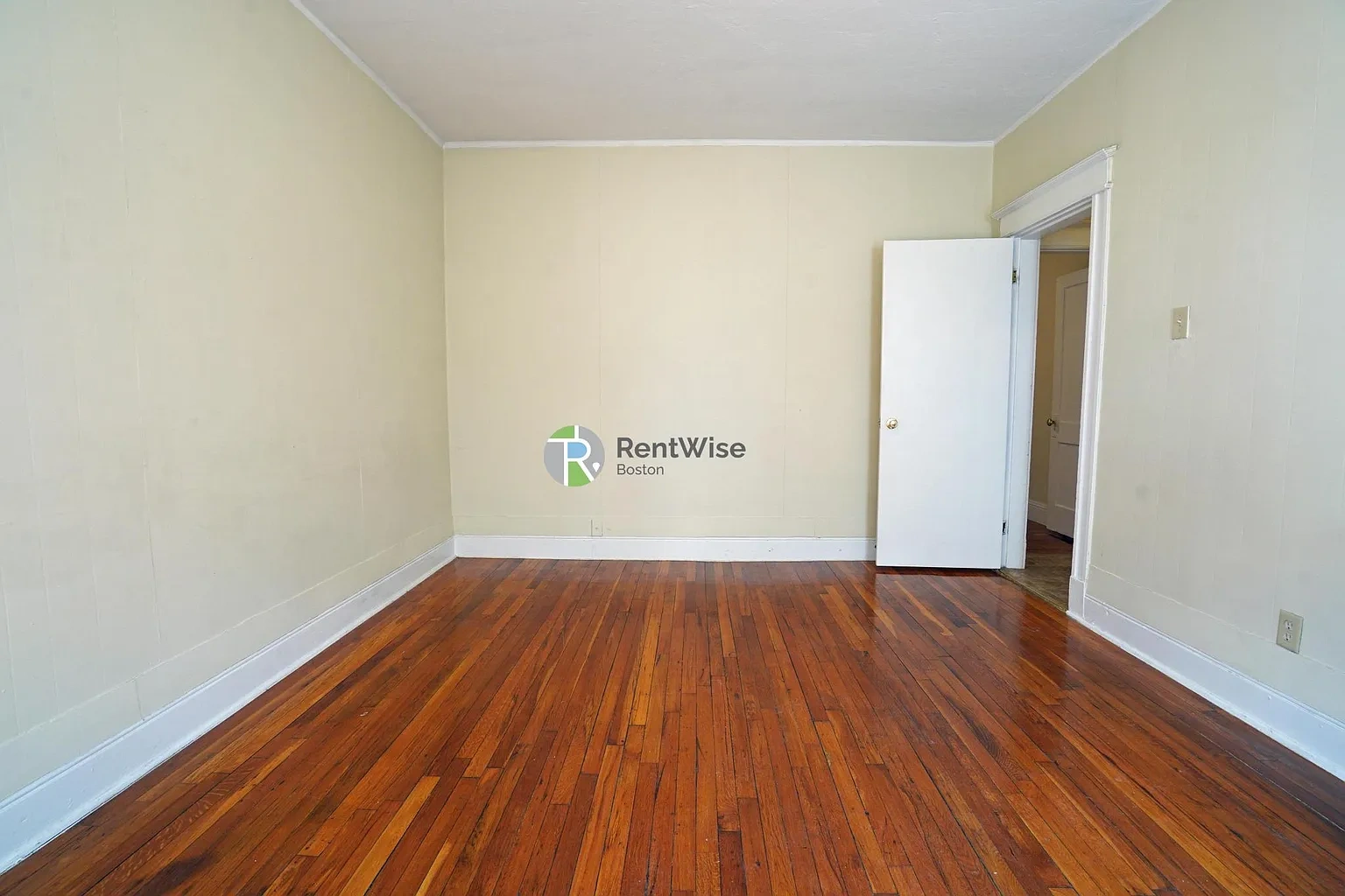 217- 221 Kelton St – photo 4