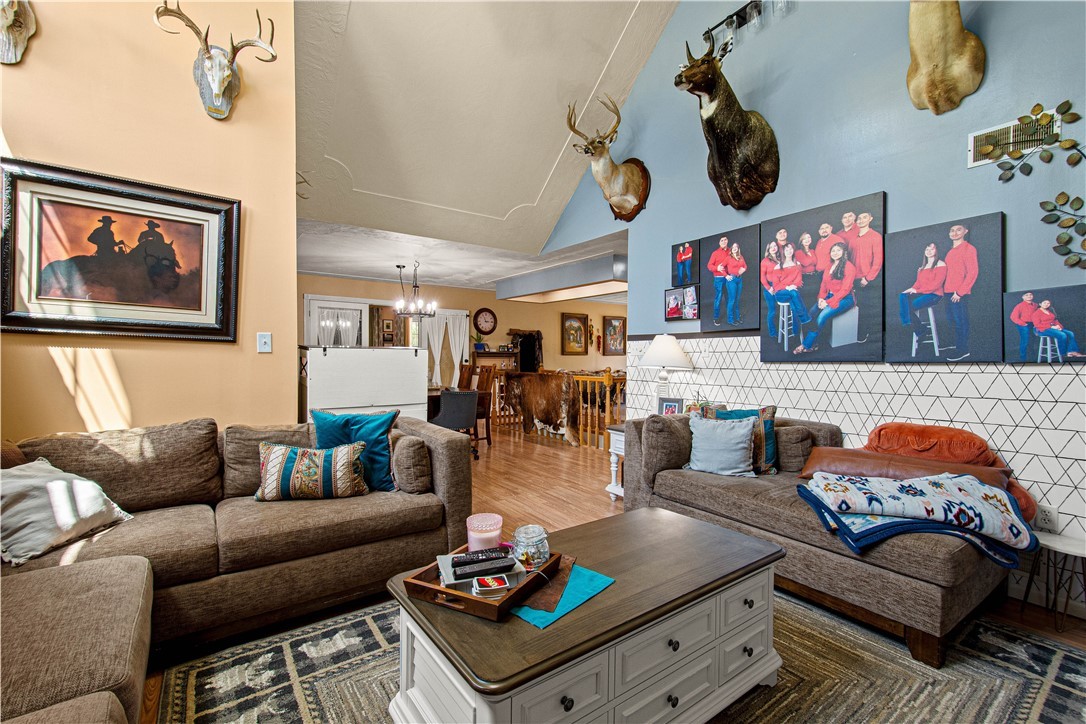 3054 Bedillion Rd – photo 3