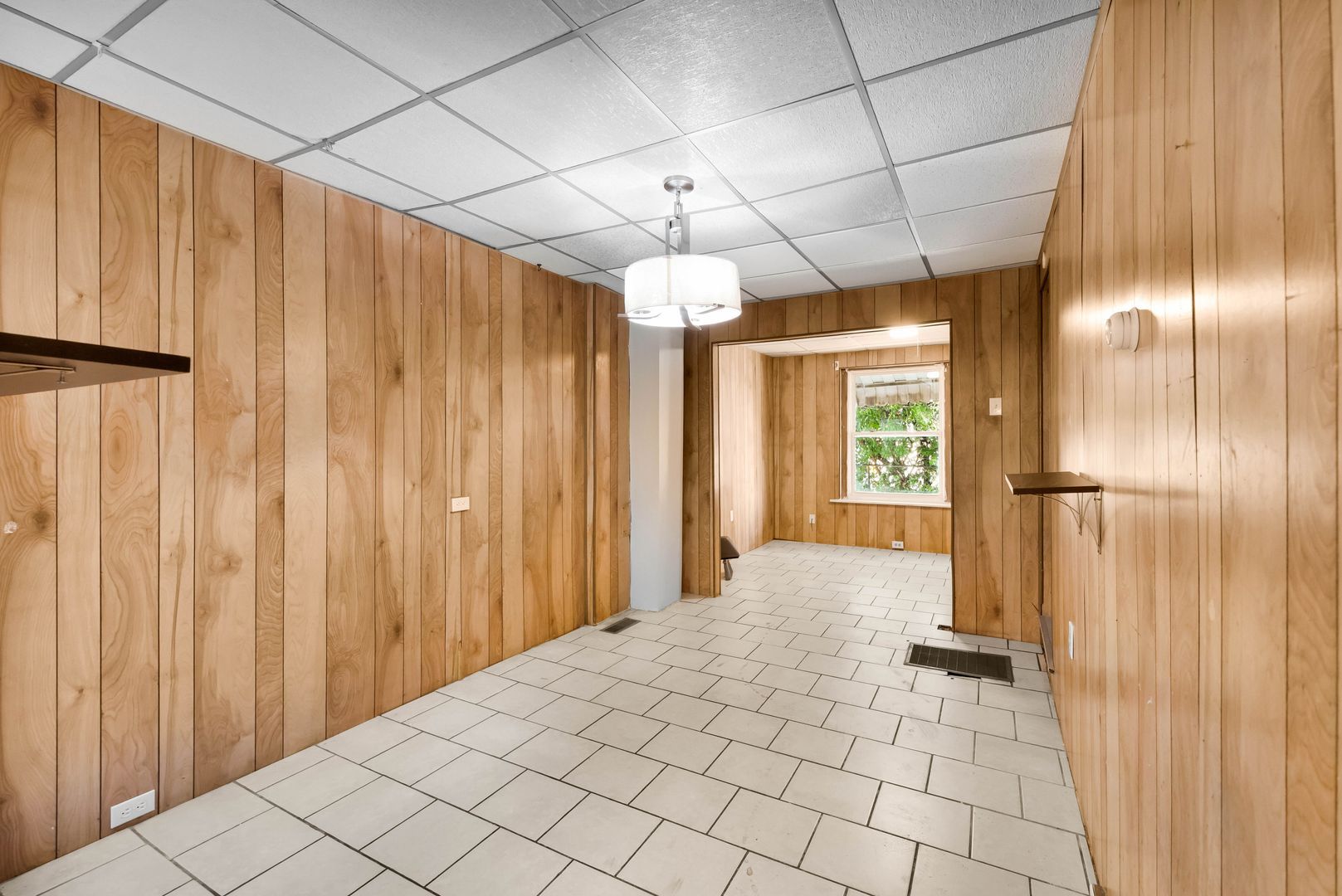 622 1/2 N Silk St – photo 3