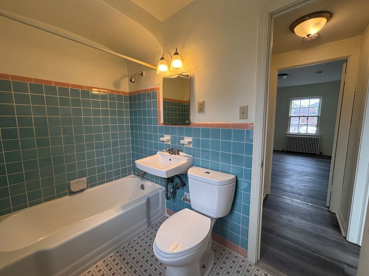 19351 Lakeshore Blvd unit Unit 8 – photo 5