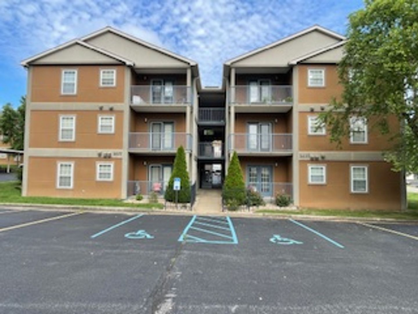 2037 Pear Tree Ct unit 2097-5 – photo 1