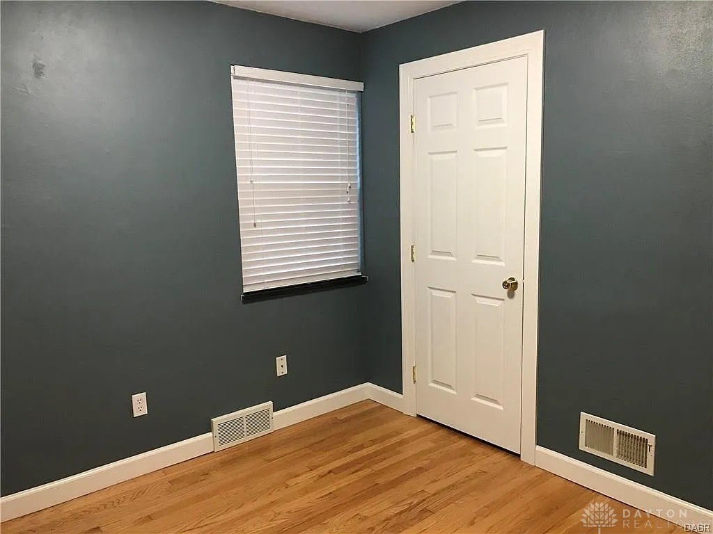 1121 Larriwood Ave – photo 5