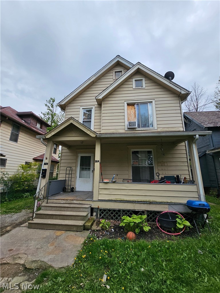 224 Gates Ave unit Rear – photo 1