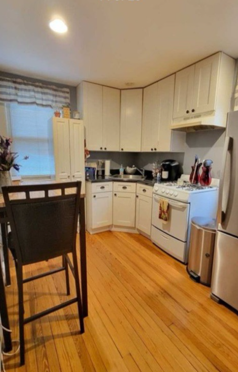 24 Oakwood Ave unit 2 – photo 2