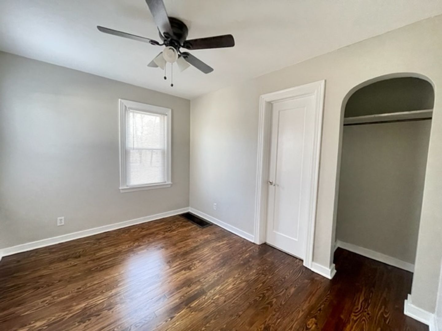 131 Lincoln Ave – photo 5