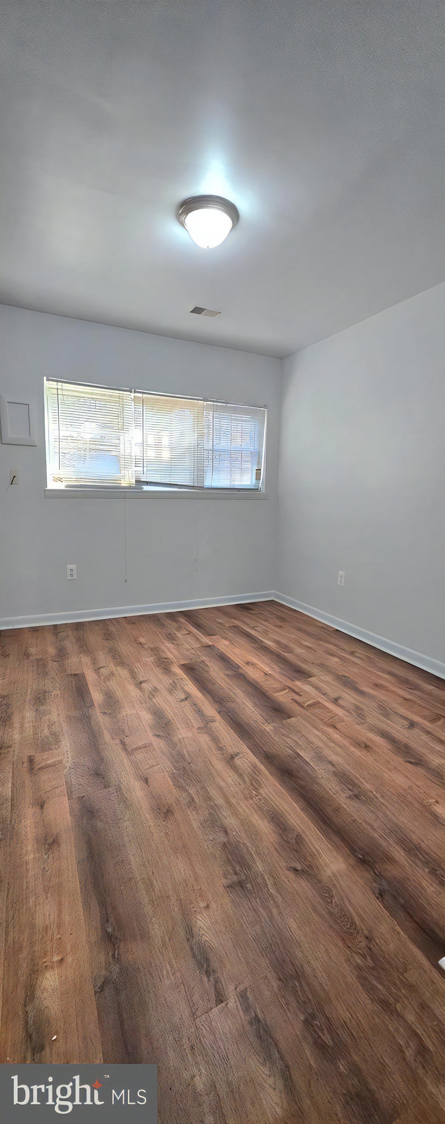 4641 6th St SE unit BASEMENT – photo 3