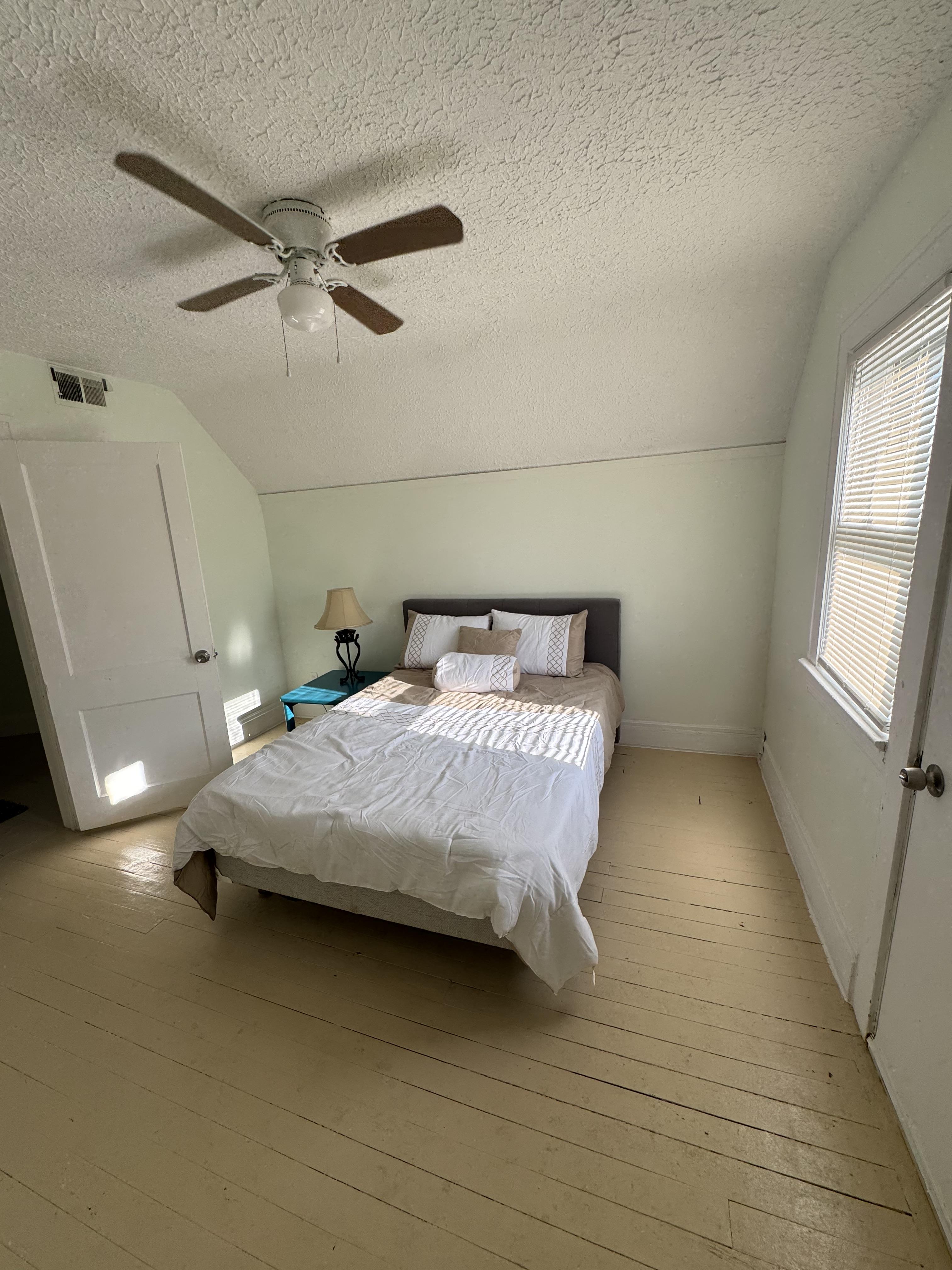 1534 Eddington Rd unit #3 – photo 1