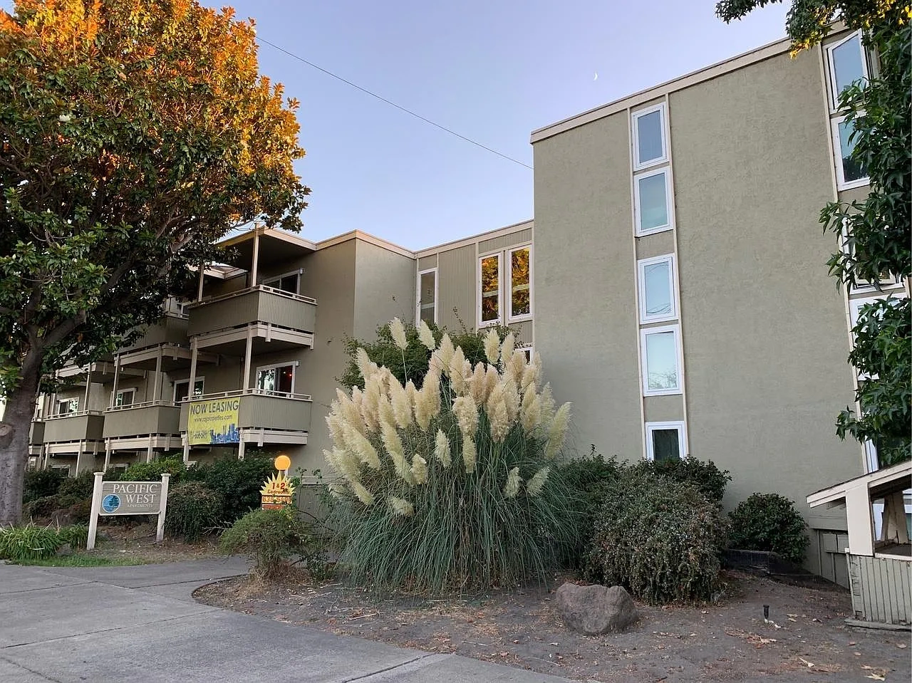 1399 Pacific Ave – photo 1