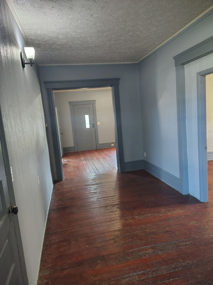 801 Warren St unit Unit 1 – photo 3