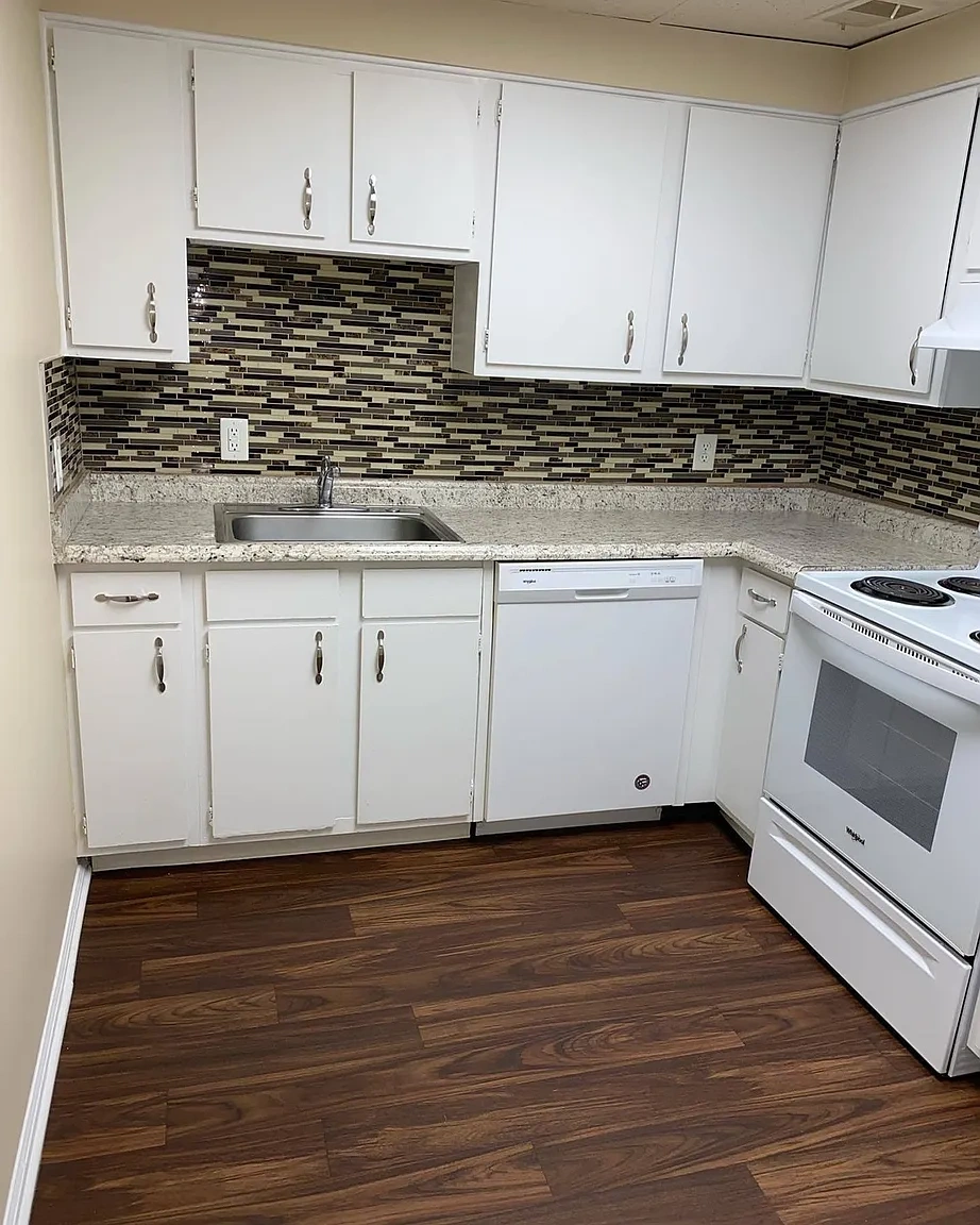 River Chase Apartments – photo 1