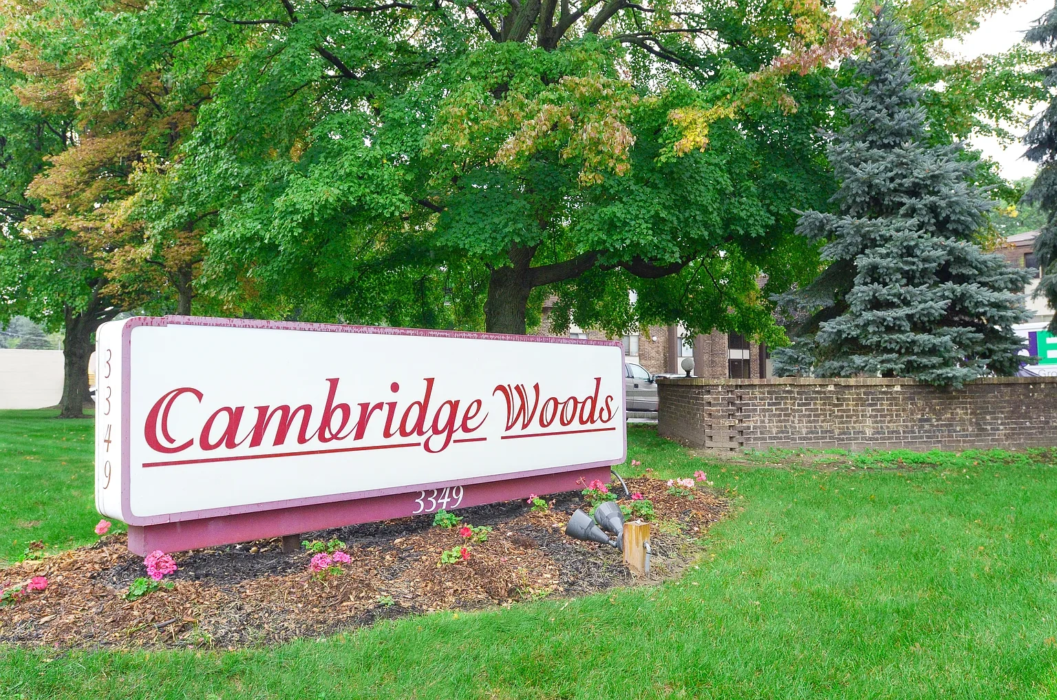 Cambridge Woods Apartments – photo 2