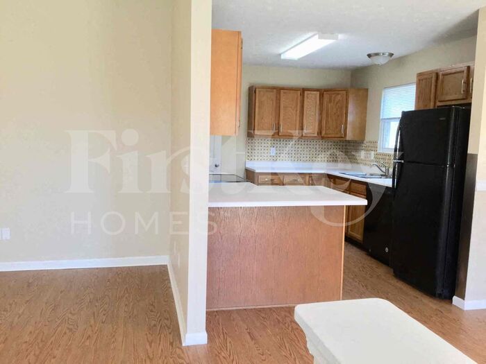 687 Bobolink Ct – photo 5