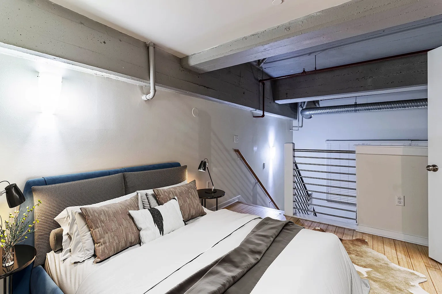 District Square Apartments – photo 5