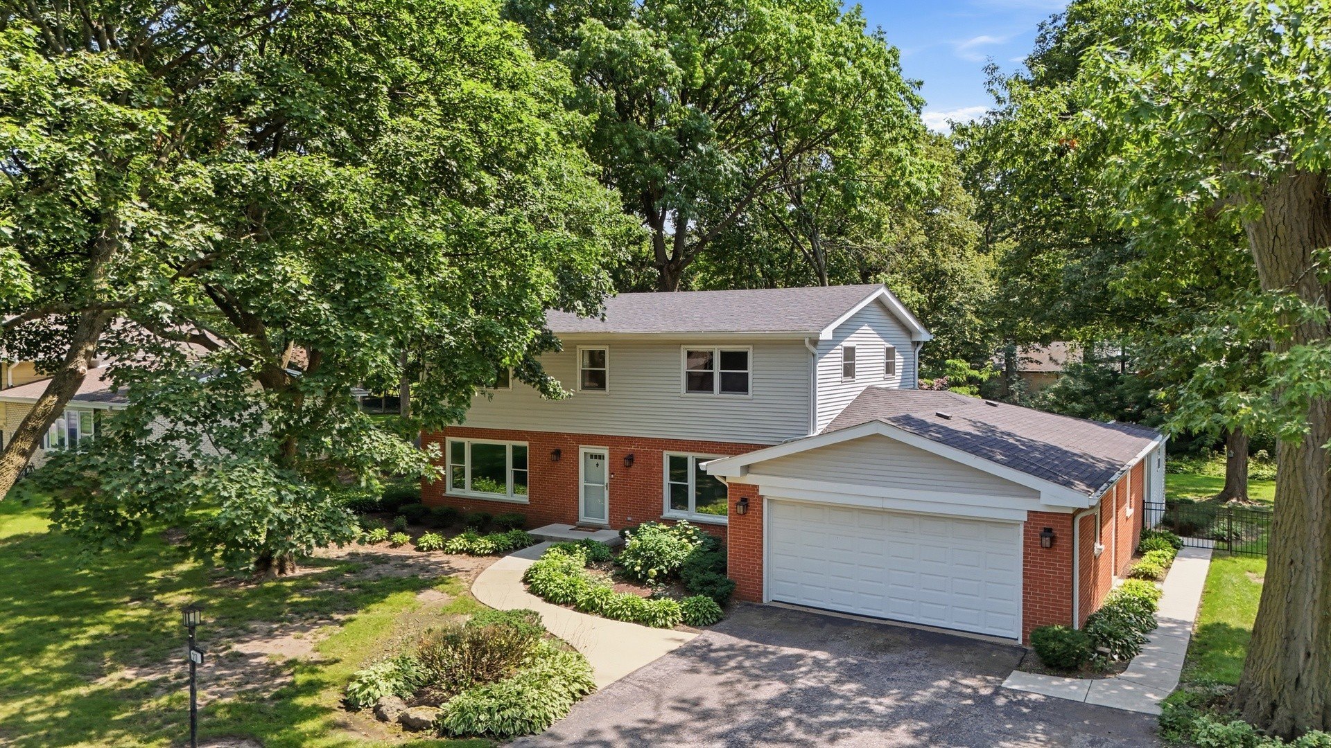 317 E Forest Ln – photo 2