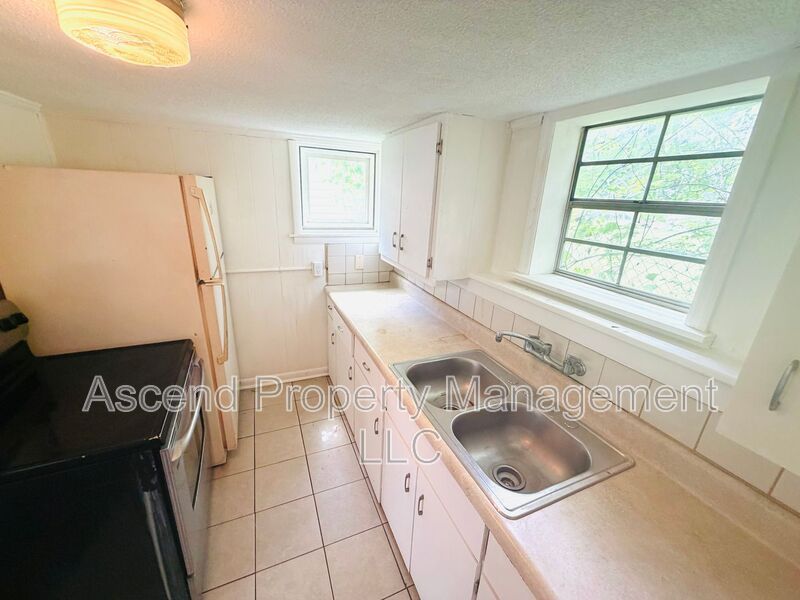 4510 Old Mission Rd – photo 5