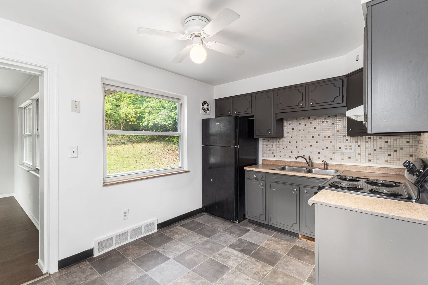 3069 Westwood Northern Blvd – photo 5
