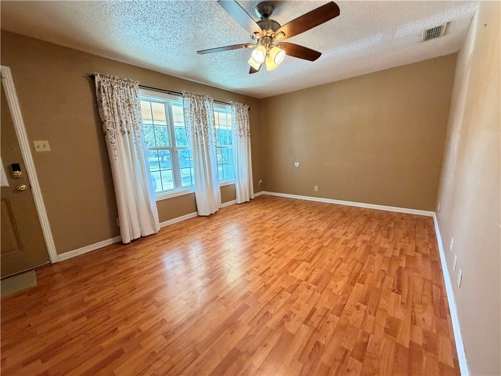 1708 Crosby St – photo 3