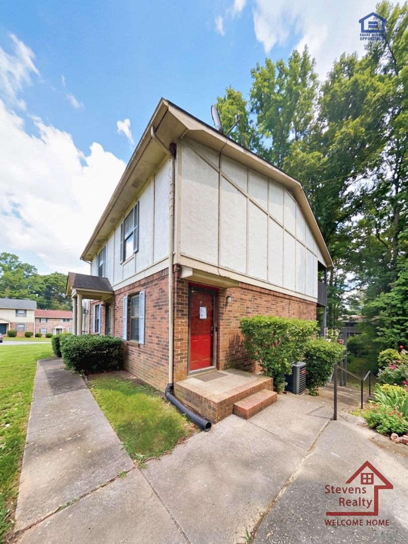 101 Bybee Dr – photo 1