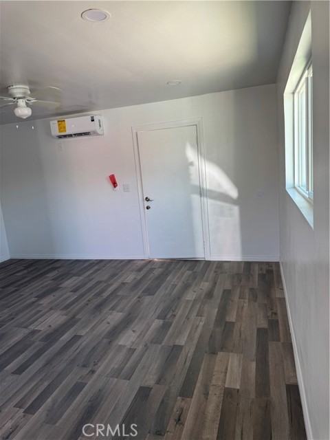 1124 Ramona Ave N – photo 3