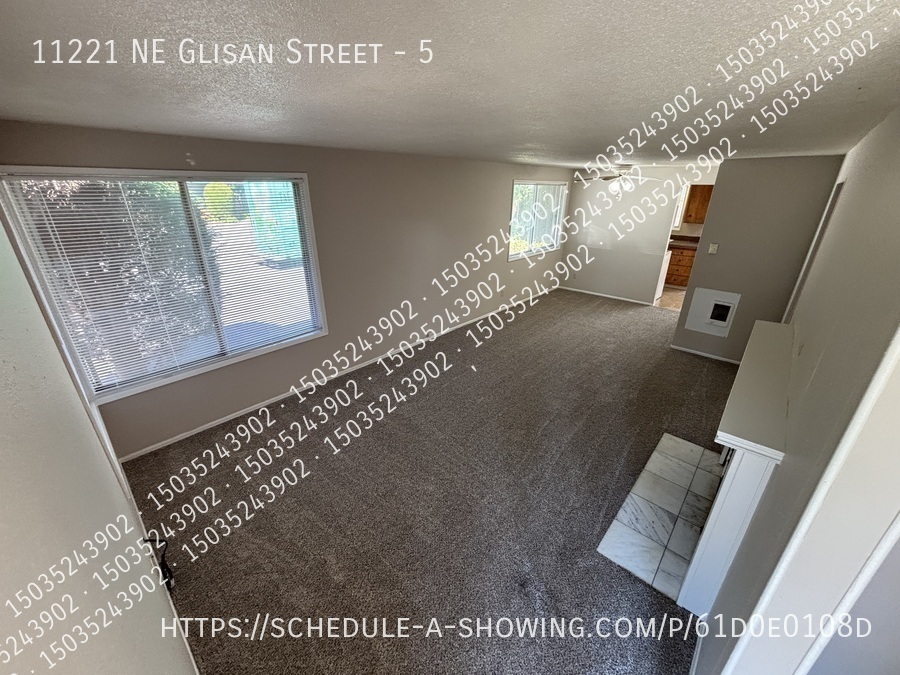 11221 NE Glisan St – photo 2