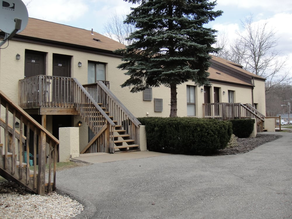 920-970 E Maiden St unit 411 – photo 5