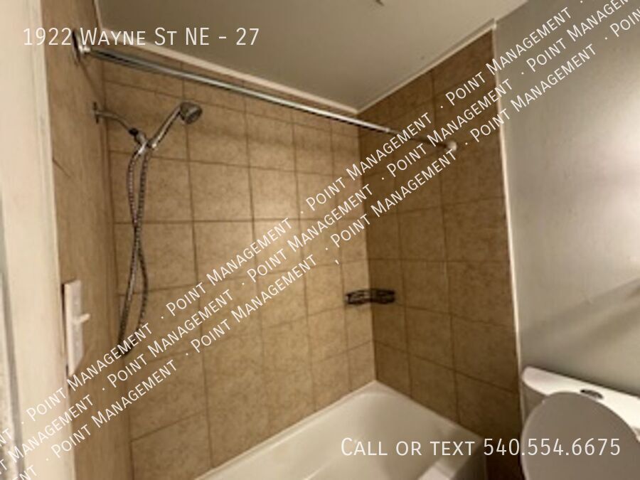1922 Wayne St NE – photo 5