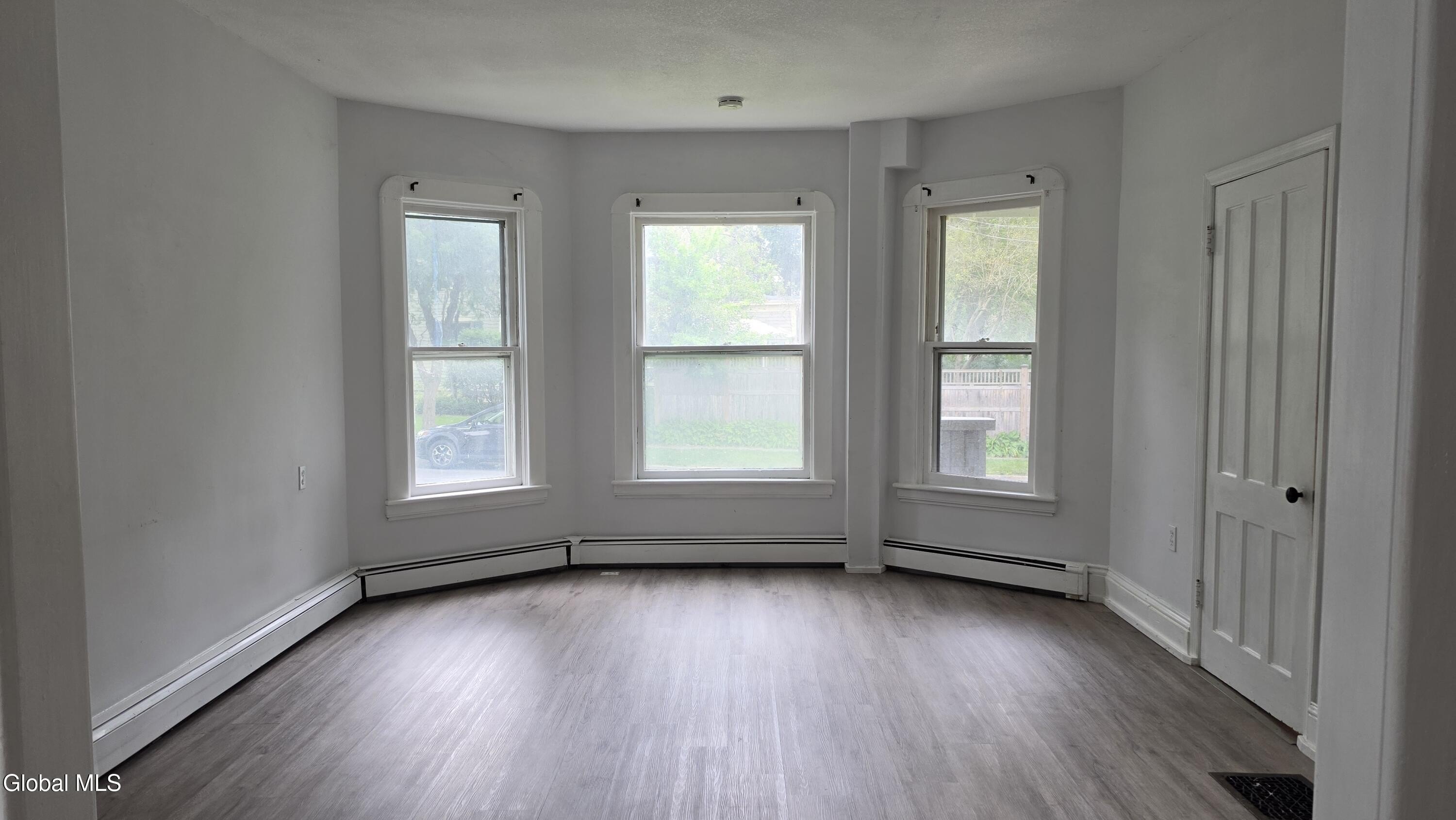 107 North Ten Broeck Street – photo 3
