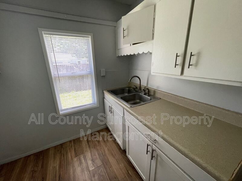 1830 27th Ave N unit # E – photo 3