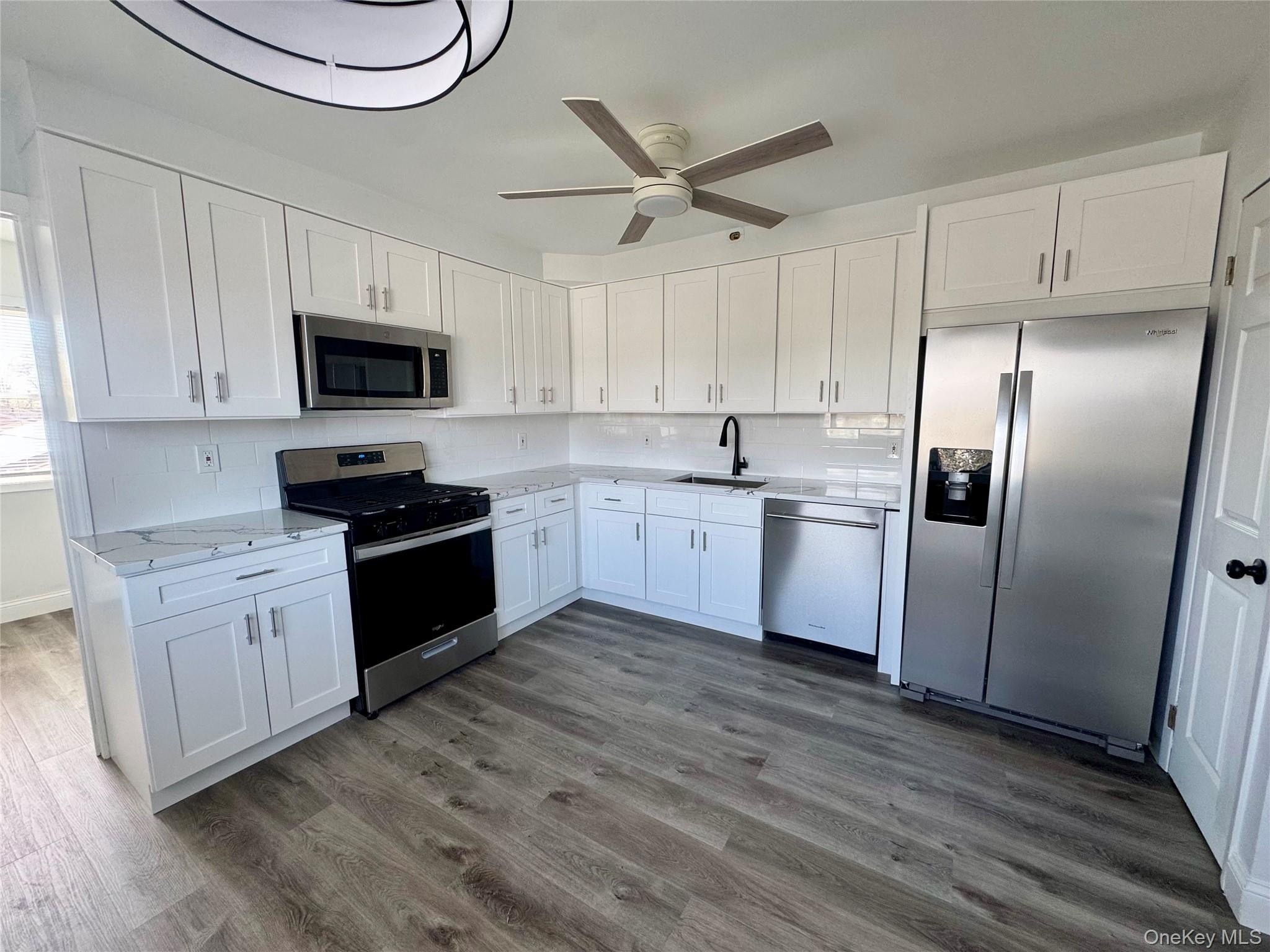 70 Burlington Ave – photo 1