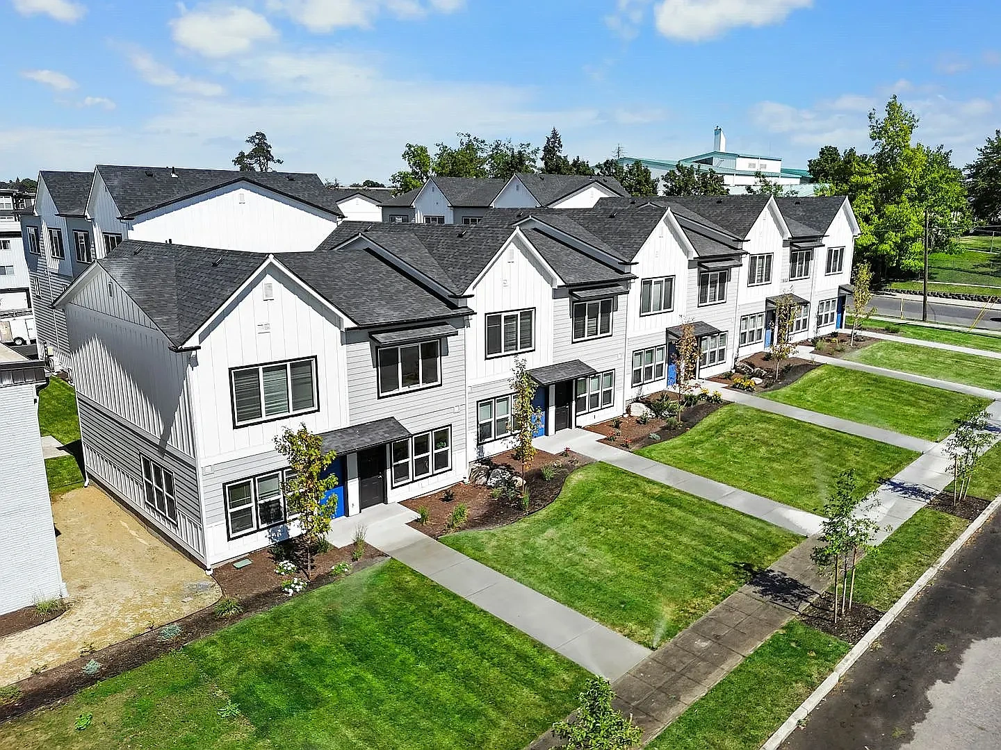 Riverstone Townhomes – photo 1