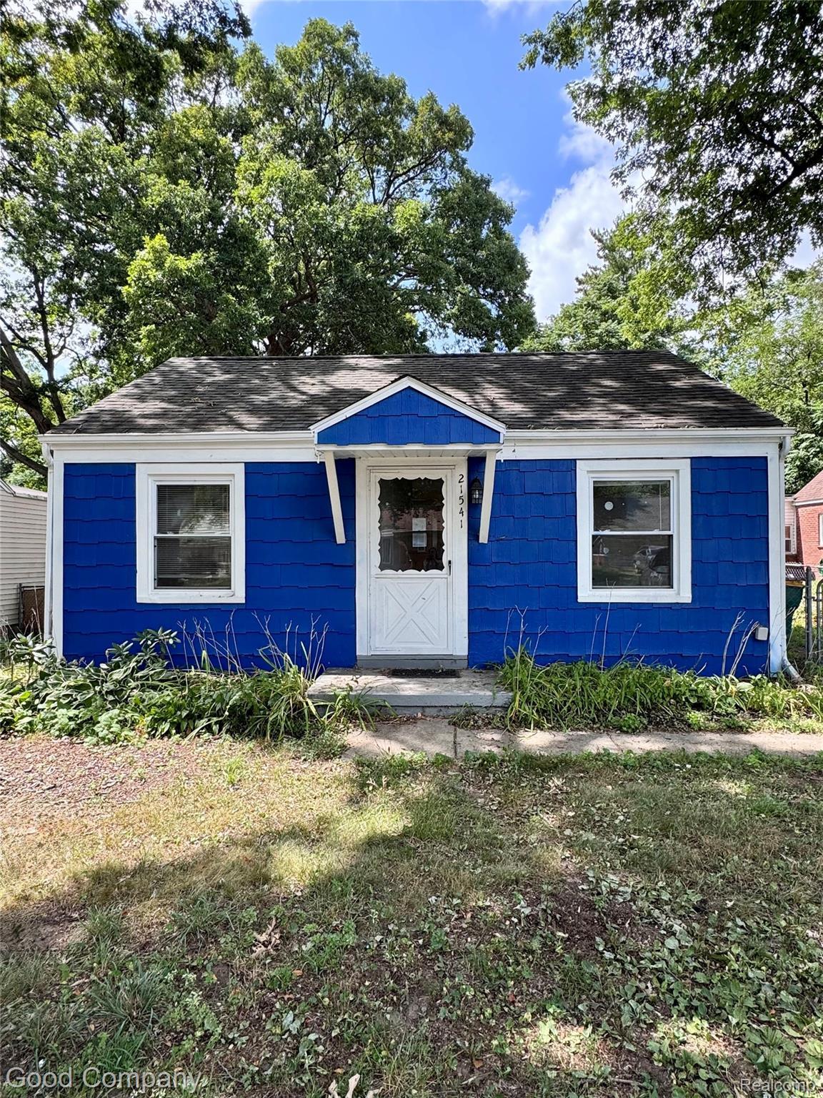 21541 Collingham Ave – photo 1